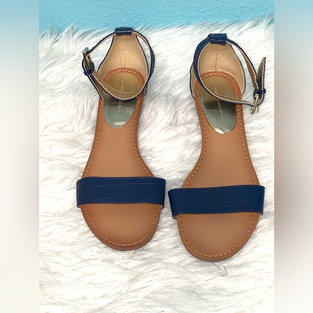 Tommy Hilfiger dress flats size 8